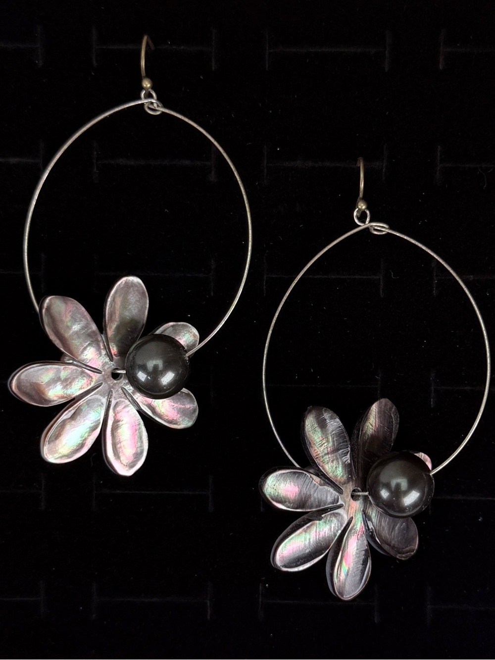 Unique, vintage aged, silvertone, 3-D shell flower costume pierced earrings